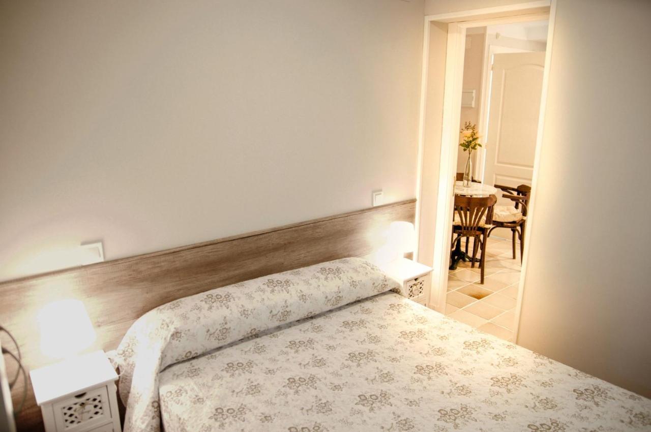 Apartamentos Individuales Con Piscina Galapagar Eksteriør bilde